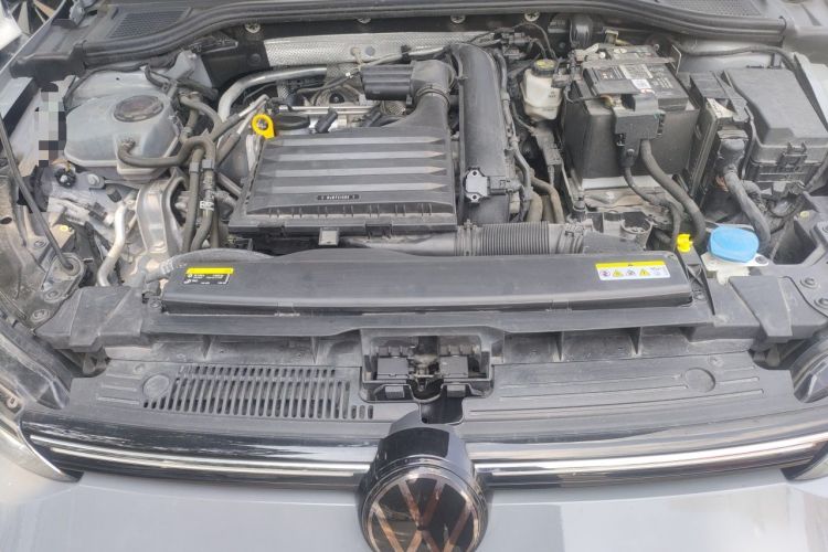 Used Volkswagen Golf 2021 280TSI DSG Pro Engine Bay