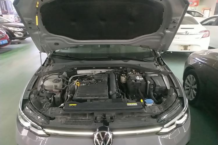 Used Volkswagen Golf 2021 280TSI DSG Pro Engine Bay