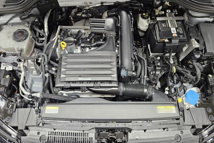 Used Volkswagen Golf 2021 280TSI DSG Pro Engine Bay