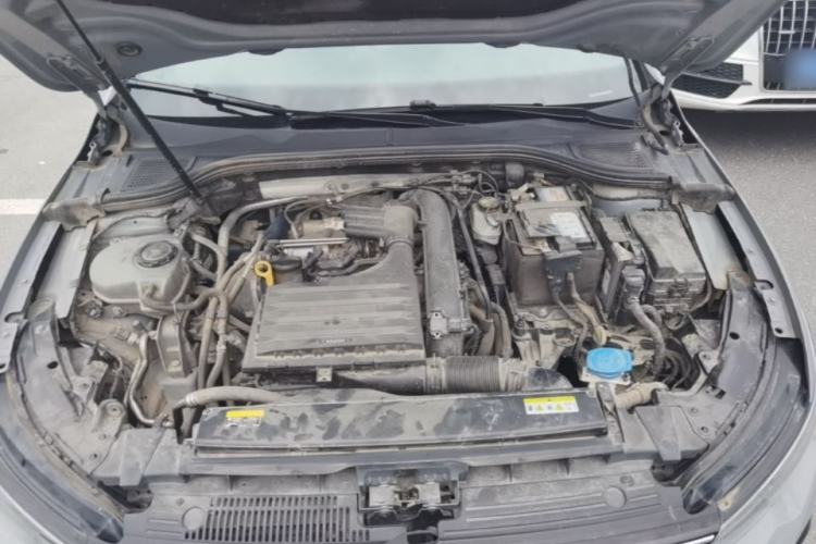Used Volkswagen Golf 2021 280TSI DSG R-Line Engine Bay