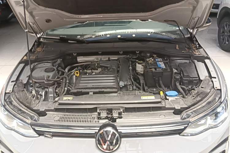 Used Volkswagen Golf 2021 280TSI DSG R-Line Engine Bay