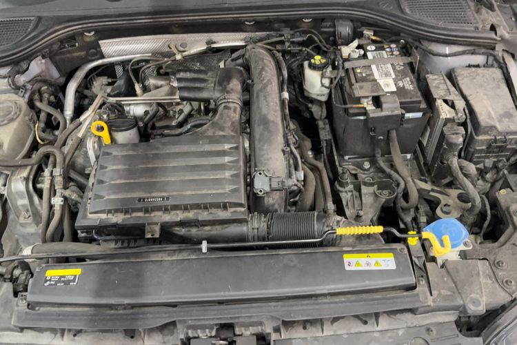 Used Volkswagen Golf 2021 280TSI DSG R-Line Engine Bay