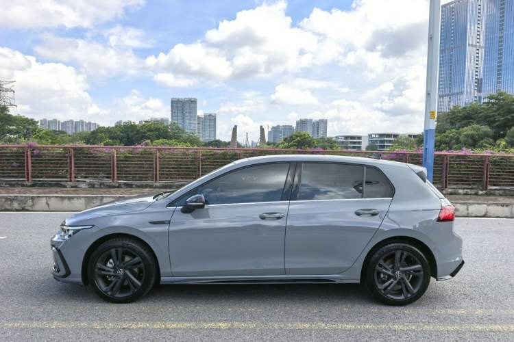 Used Volkswagen Golf 2021 280TSI DSG R-Line Exterior 6