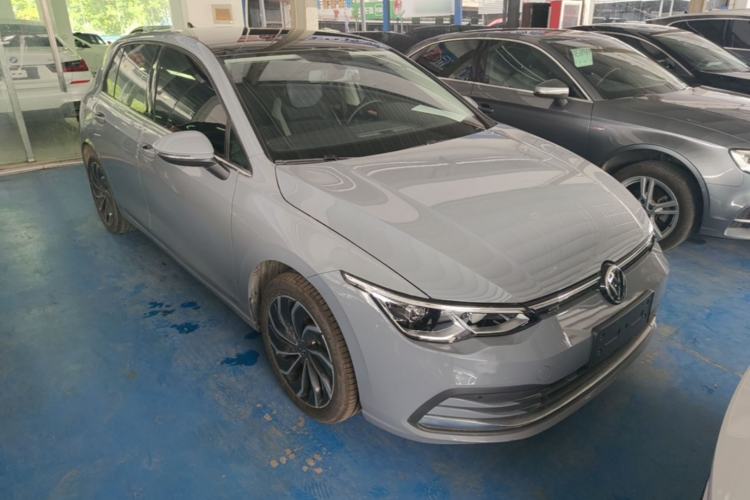 Used Volkswagen Golf 2021 280TSI DSG Pro Front Right 45 Deg