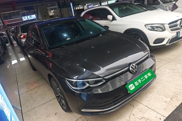 Used Volkswagen Golf 2021 280TSI DSG Pro Front Right 45 Deg