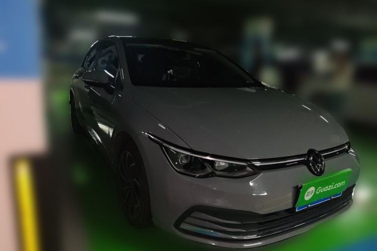 Used Volkswagen Golf 2021 280TSI DSG Pro Front Right 45 Deg