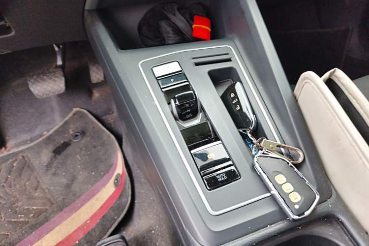 Used Volkswagen Golf 2021 280TSI DSG R-Line Gear Lever