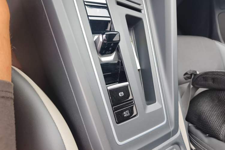 Used Volkswagen Golf 2021 280TSI DSG Pro First Edition Gear Lever