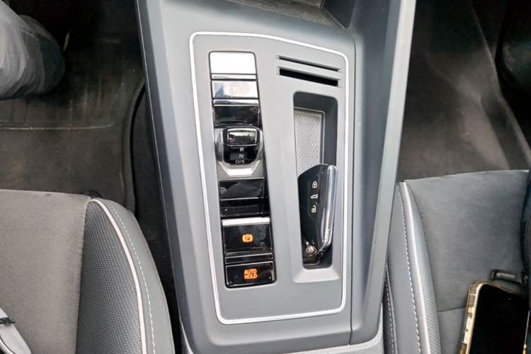 Used Volkswagen Golf 2021 280TSI DSG R-Line Gear Lever