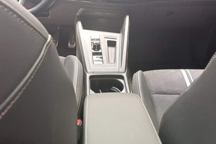 Used Volkswagen Golf 2021 280TSI DSG R-Line Gear Lever