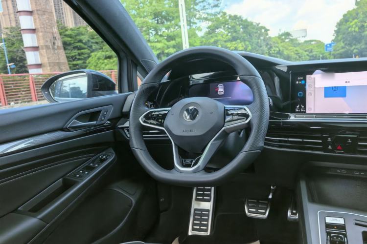 Used Volkswagen Golf 2021 280TSI DSG R-Line Interior 1