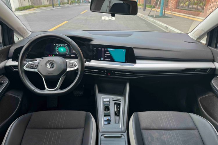 Used Volkswagen Golf 2021 280TSI DSG Pro Interior 1