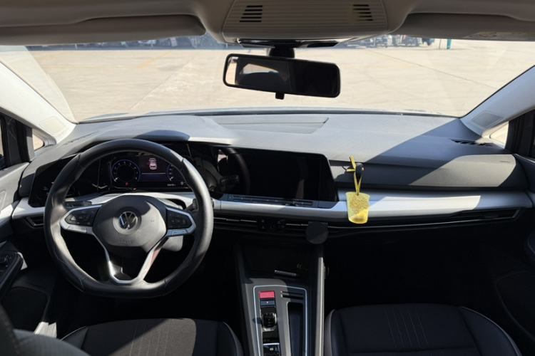 Used Volkswagen Golf 2021 280TSI DSG Pro Interior 1