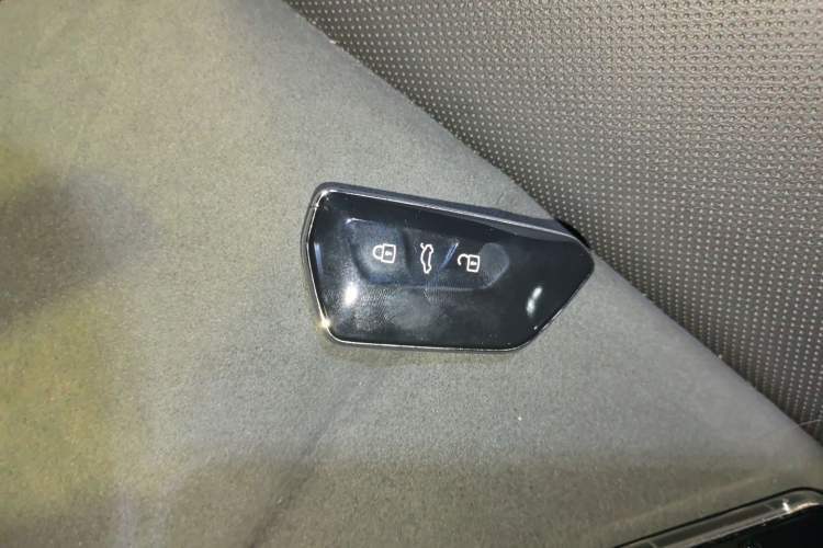 Used Volkswagen Golf 2021 280TSI DSG R-Line Interior 1