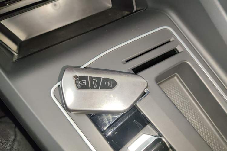 Used Volkswagen Golf 2021 280TSI DSG R-Line Interior 1