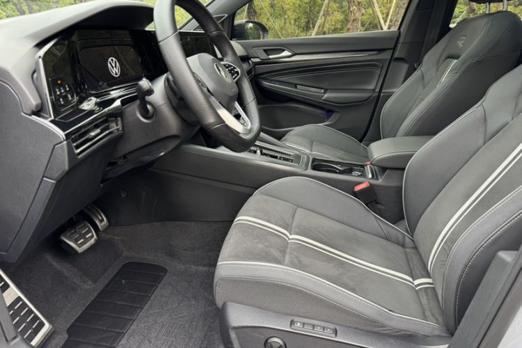 Used Volkswagen Golf 2021 280TSI DSG R-Line Interior 1