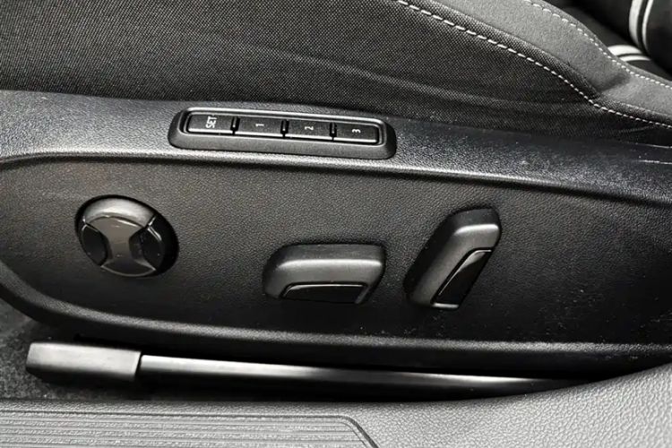 Used Volkswagen Golf 2021 280TSI DSG Pro Interior 2
