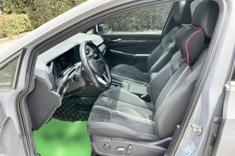 Used Volkswagen Golf 2021 280TSI DSG R-Line Interior 2