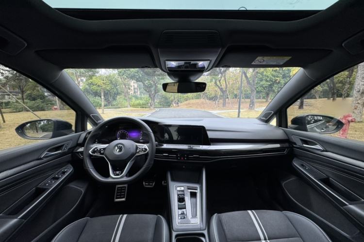 Used Volkswagen Golf 2021 280TSI DSG R-Line Interior 2