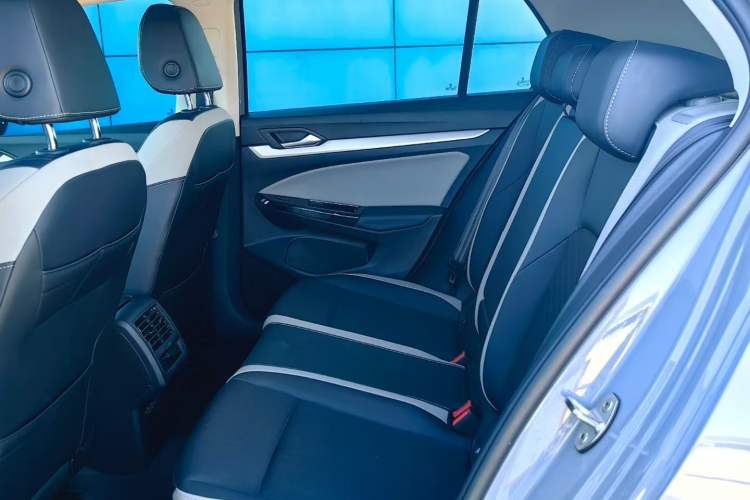 Used Volkswagen Golf 2021 280TSI DSG Pro Interior 2