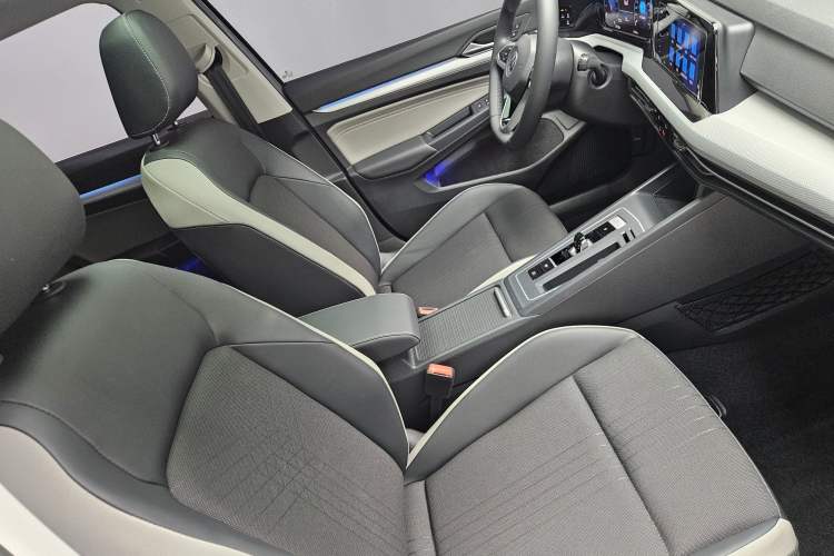Used Volkswagen Golf 2021 280TSI DSG Pro Interior 2