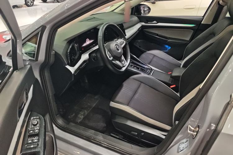 Used Volkswagen Golf 2021 280TSI DSG Pro Interior 2
