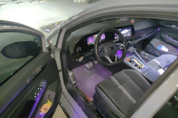 Used Volkswagen Golf 2021 280TSI DSG R-Line Interior 3