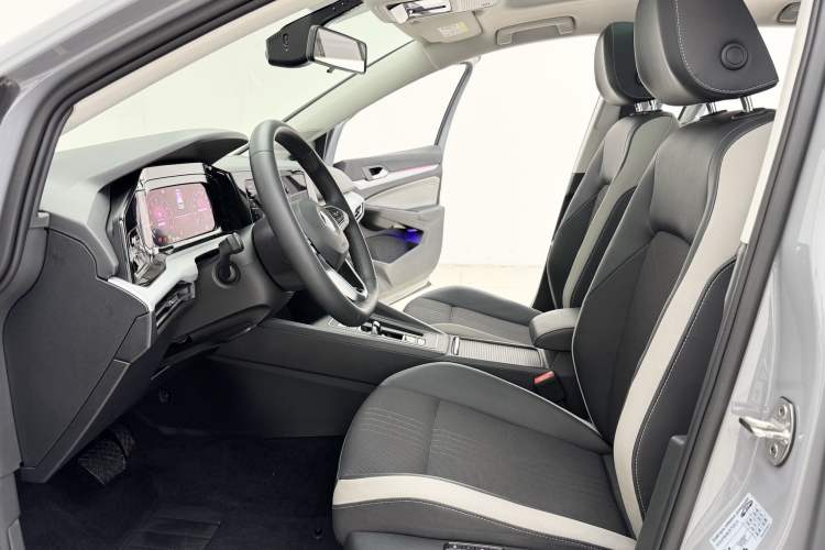 Used Volkswagen Golf 2021 280TSI DSG Pro Interior 3