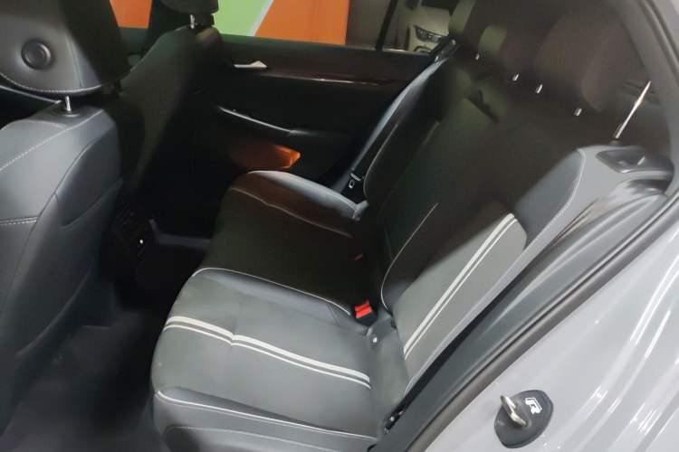 Used Volkswagen Golf 2021 280TSI DSG R-Line Interior 4