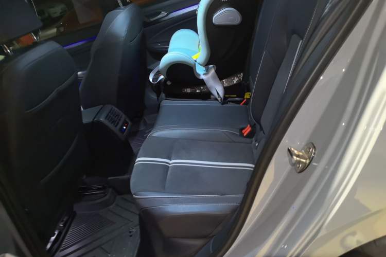 Used Volkswagen Golf 2021 280TSI DSG R-Line Interior 4