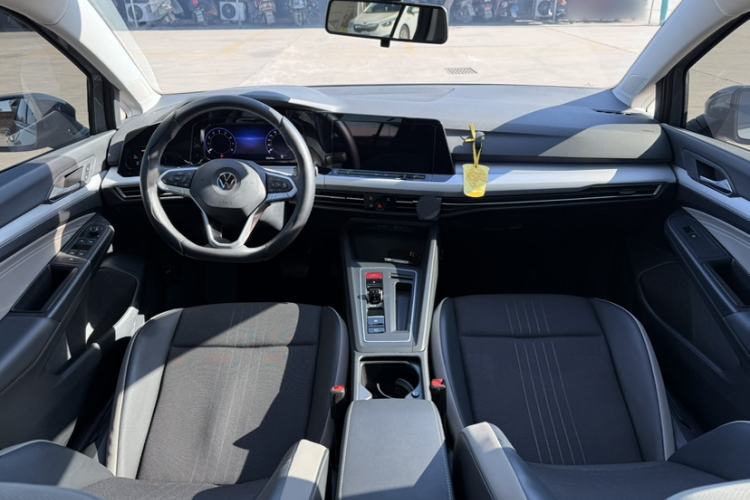 Used Volkswagen Golf 2021 280TSI DSG Pro Interior 6