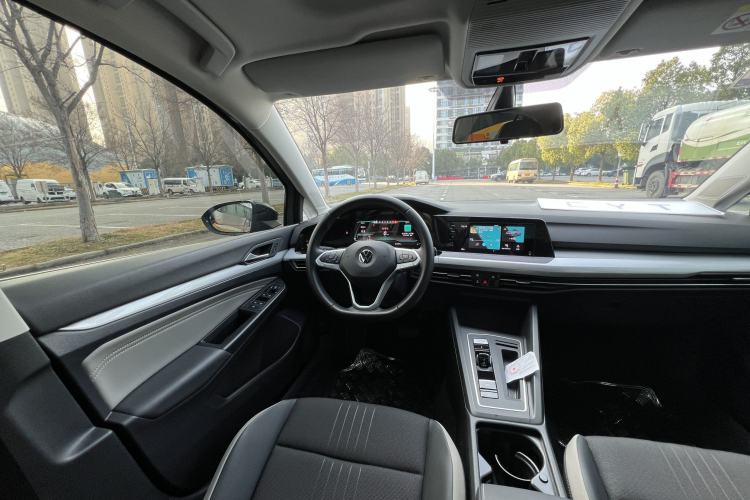 Used Volkswagen Golf 2021 200TSI DSG Pro Interior 9