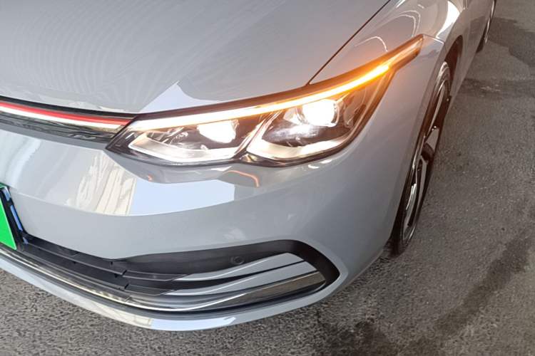 Used Volkswagen Golf 2021 200TSI DSG Pro Left Front Headlight