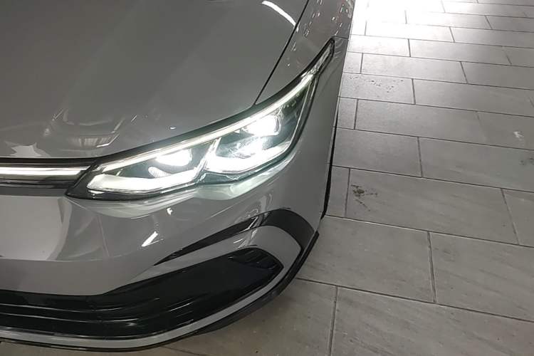 Used Volkswagen Golf 2021 280TSI DSG R-Line Left Front Headlight