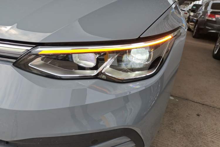 Used Volkswagen Golf 2021 280TSI DSG 30th Anniversary Edition Left Front Headlight