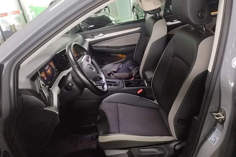 Used Volkswagen Golf 2021 280TSI DSG Pro Left Front Seat