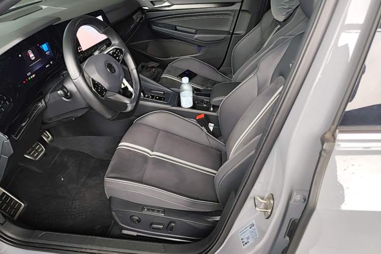 Used Volkswagen Golf 2021 280TSI DSG R-Line Left Front Seat