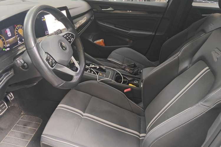Used Volkswagen Golf 2021 280TSI DSG R-Line Left Front Seat