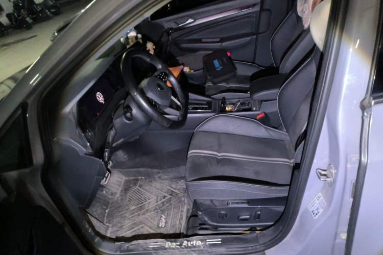 Used Volkswagen Golf 2021 280TSI DSG R-Line Left Front Seat