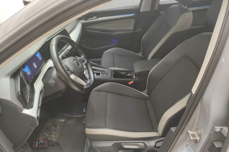 Used Volkswagen Golf 2021 280TSI DSG 30th Anniversary Edition Left Front Seat