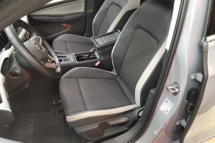 Used Volkswagen Golf 2021 280TSI DSG Pro First Edition Left Front Seat
