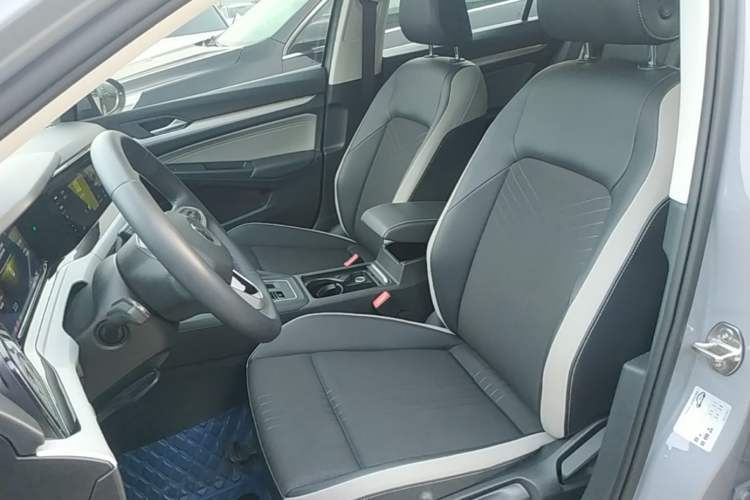 Used Volkswagen Golf 2021 280TSI DSG Pro Left Front Seat