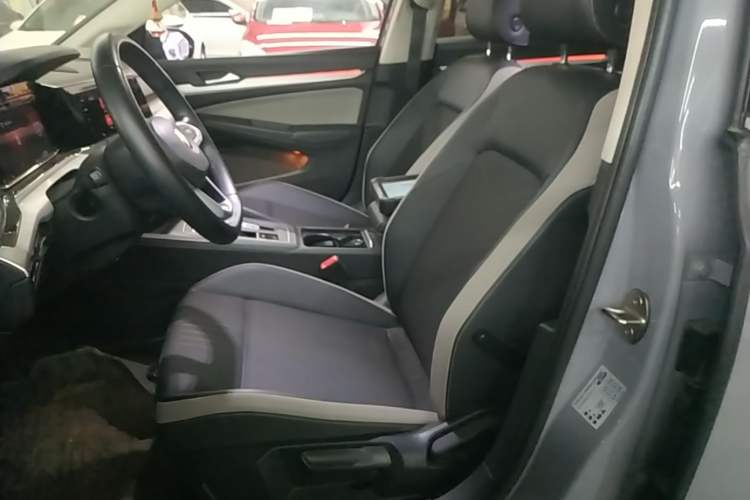 Used Volkswagen Golf 2021 280TSI DSG Pro Left Front Seat