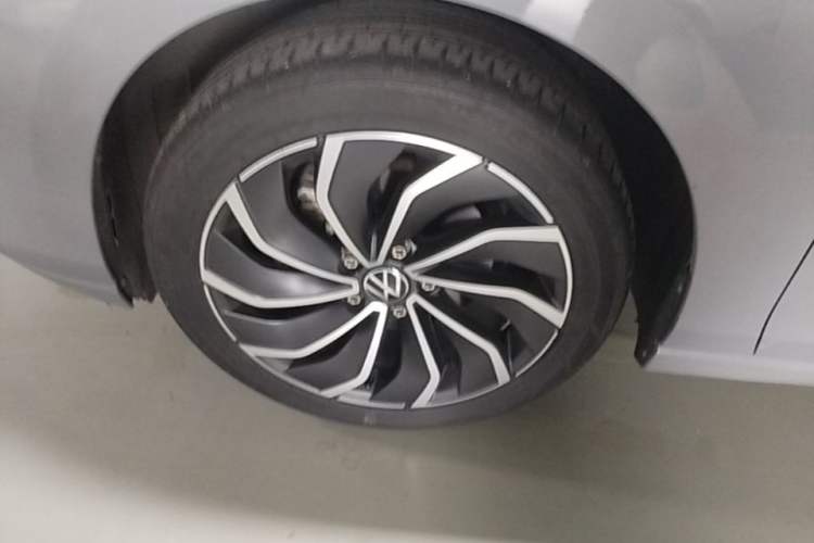 Used Volkswagen Golf 2021 280TSI DSG Pro Left Front Wheel Hub