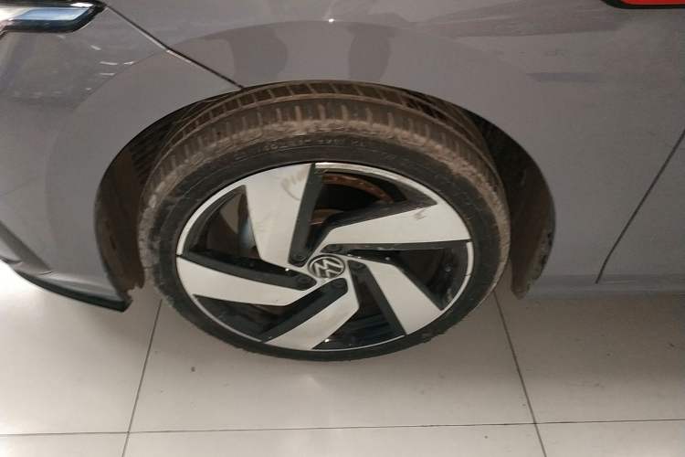 Used Volkswagen Golf 2021 280TSI DSG Pro Left Front Wheel Hub