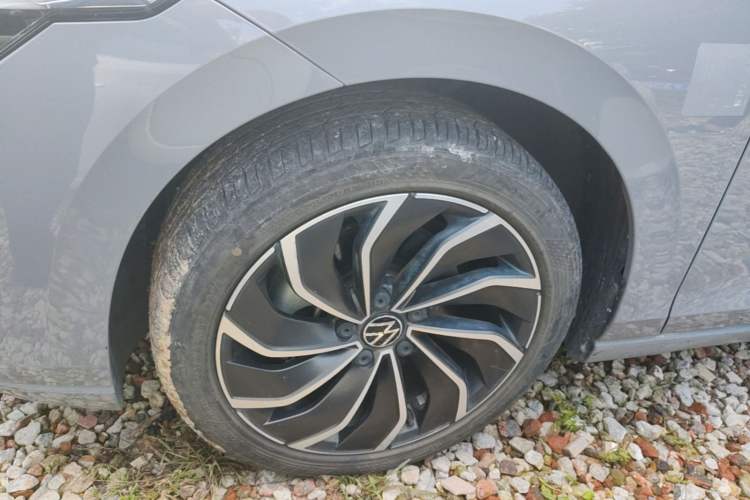 Used Volkswagen Golf 2021 280TSI DSG Pro Left Front Wheel Hub