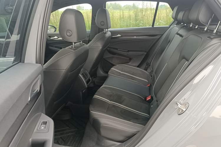Used Volkswagen Golf 2021 280TSI DSG R-Line Left Rear Seat