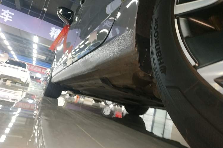 Used Volkswagen Golf 2021 280TSI DSG Pro Left Side Sill