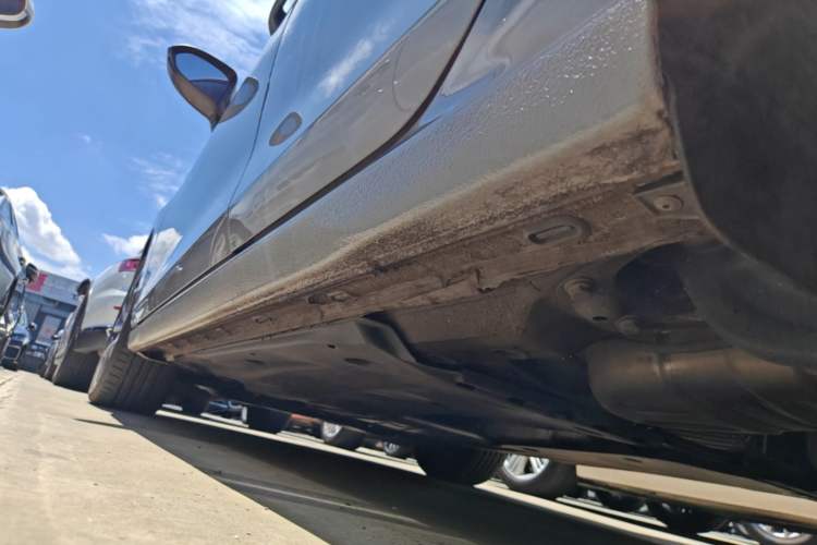 Used Volkswagen Golf 2021 280TSI DSG Pro First Edition Left Side Sill