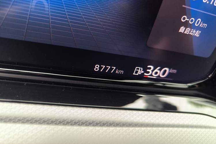 Used Volkswagen Golf 2021 280TSI DSG Pro Odometer Close Up